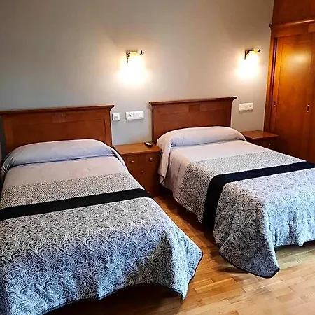 14 Hotel
