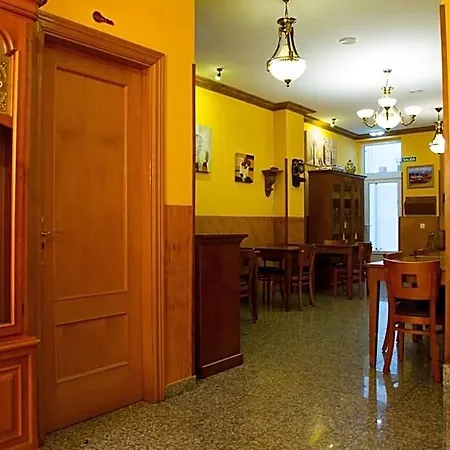 14 Hotel 2*