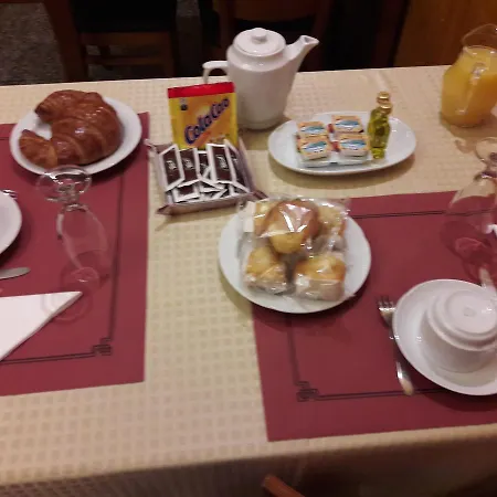 14 Hotel